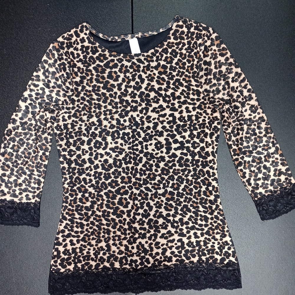 No Boundaries Leopard Print Blouse M 7-9